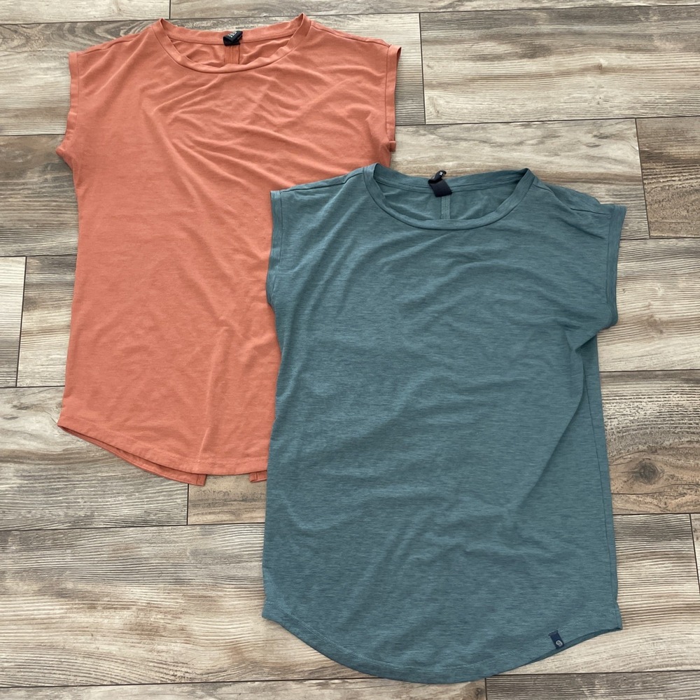 Lot of 2 Mountain Hardwear Womens Medium Short Sleeve Hiking Running Shirts
